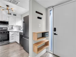 Photo #2: 2764636 Listing 