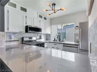 Photo #3: 2764636 Listing 