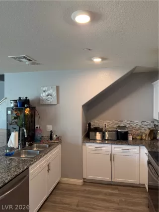 Photo #3: 2764665 Listing 