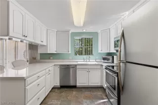 Photo #6: 2764729 Listing