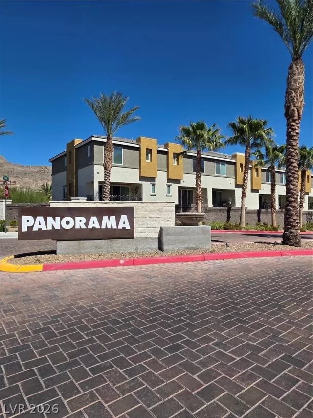 MLS: 2764872 Condo For Sale