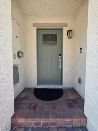 Photo #2: 2764872 Listing