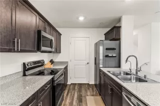 Photo #3: 2764916 Listing 