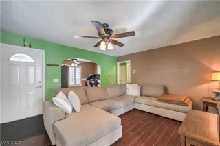 Photo #5: 2764975 Listing