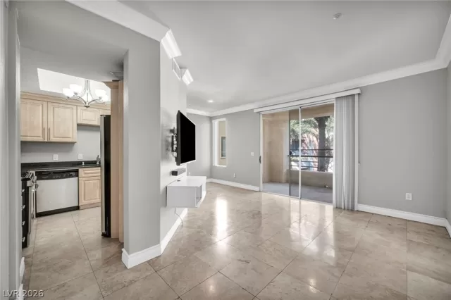 MLS: 2764978 Condo For Sale