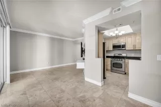 Photo #2: 2764978 Listing