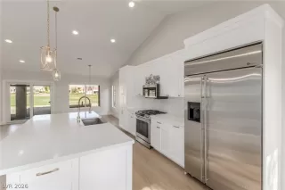 Photo #1: 2764994 Listing 