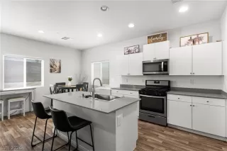 Photo #1: 2765013 Listing 