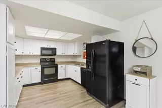 Photo #6: 2765019 Listing 