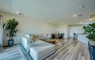 Photo #4: 2765041 Listing 