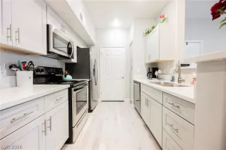 Photo #6: 2765067 Listing 