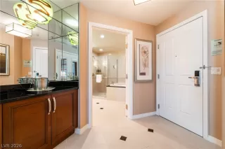 Photo #3: 2765101 Listing