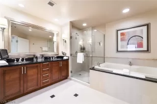 Photo #6: 2765101 Listing