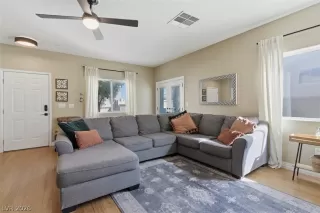 Photo #5: 2765114 Listing 