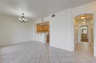 Photo #4: 2765159 Listing 