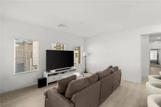 Photo #6: 2765183 Listing 