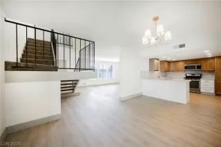 Photo #5: 2765198 Listing 