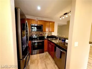 Photo #4: 2765307 Listing 