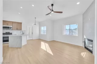 Photo #2: 2765351 Listing 