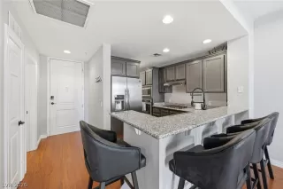 Photo #5: 2765380 Listing 