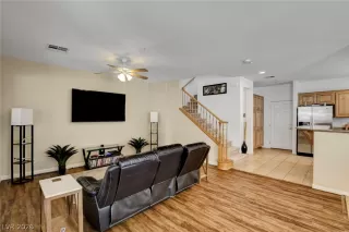 Photo #5: 2765390 Listing 