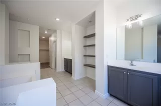 Photo #3: 2765421 Listing