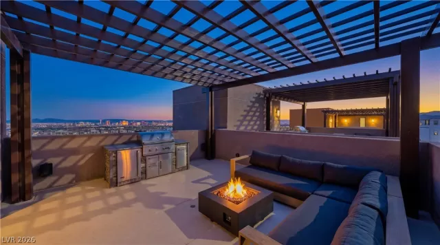 MLS: 2765583 Condo For Sale