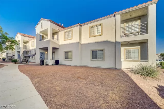 MLS: 2765606 Condo For Sale