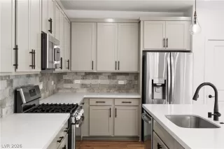 Photo #5: 2765614 Listing 