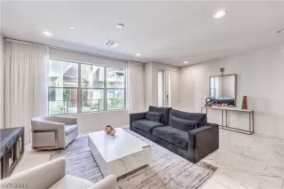 Photo #5: 2765623 Listing 