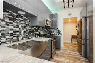 Photo #4: 2765631 Listing 