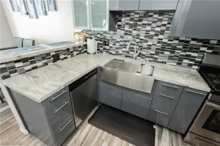 Photo #6: 2765631 Listing 