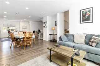 Photo #5: 2765689 Listing 