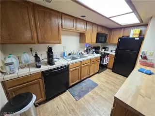 Photo #1: 2765801 Listing