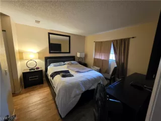 Photo #5: 2765801 Listing