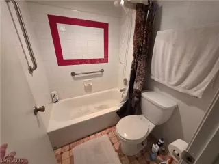 Photo #5: 2765807 Listing