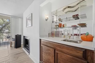 Photo #4: 2765810 Listing