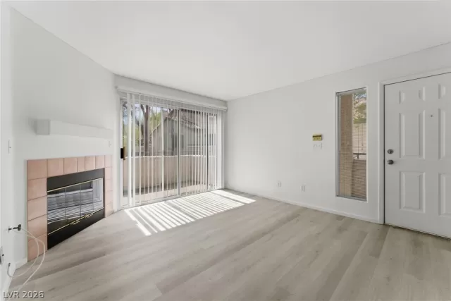 MLS: 2765865 Condo For Sale