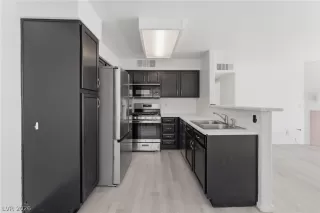 Photo #5: 2765865 Listing 