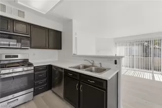 Photo #6: 2765865 Listing 