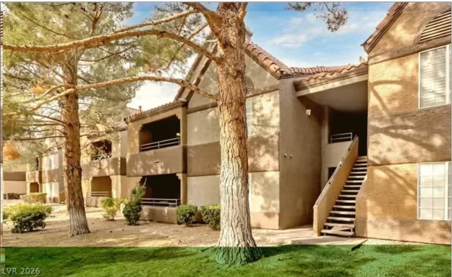 MLS: 2765939 Condo For Sale