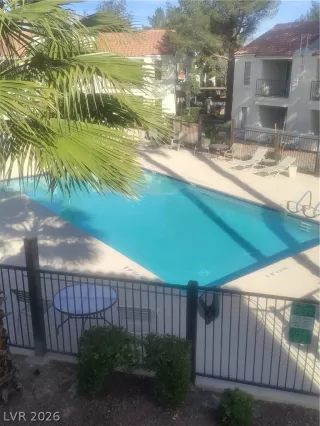 Photo #2: 2765943 Listing 