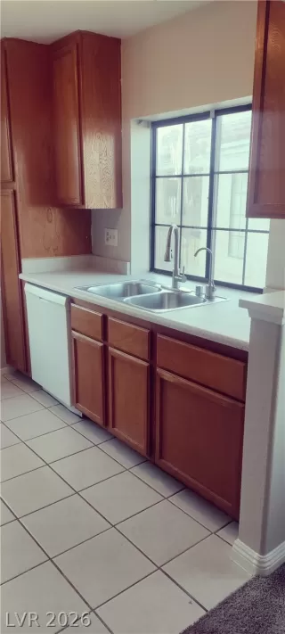 Photo #3: 2765943 Listing 