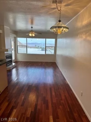 Photo #5: 2765945 Listing 