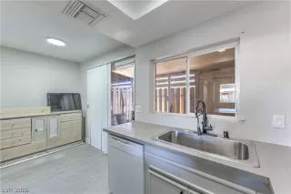 Photo #6: 2765953 Listing 