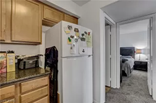 Photo #6: 2765978 Listing