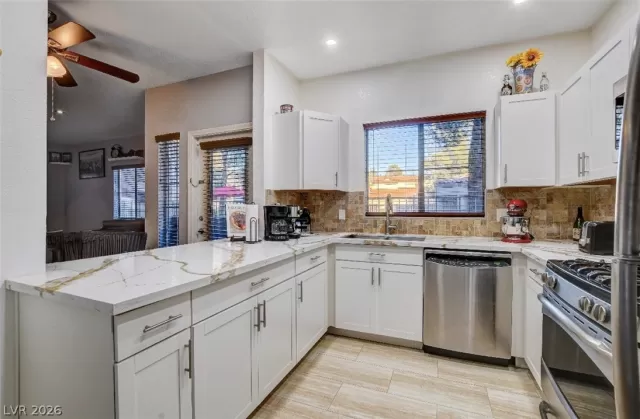 MLS: 2765983 Condo For Sale