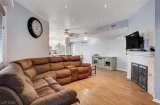 Photo #4: 2765983 Listing 