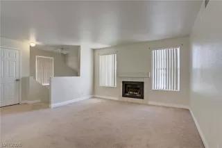 Photo #3: 2765995 Listing