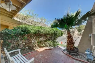 Photo #3: 2766022 Listing